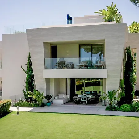 Villa La 5 Bedroom In Sierra Blanca,