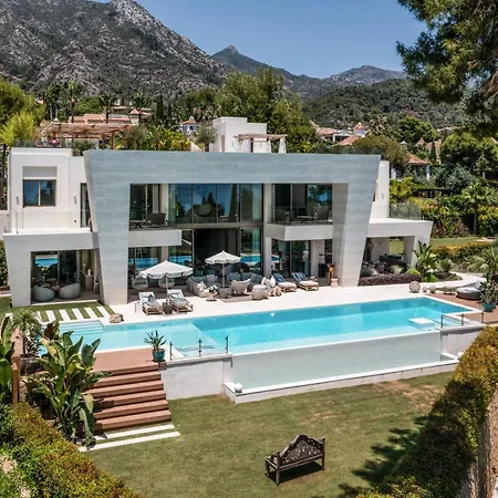 La 5 Bedroom In Sierra Blanca, *