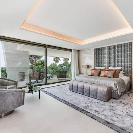 La 5 Bedroom In Sierra Blanca, Villa *