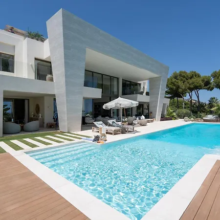 La 5 Bedroom In Sierra Blanca, Villa