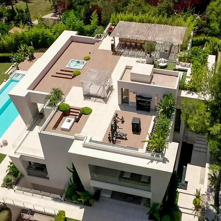 La 5 Bedroom In Sierra Blanca, *