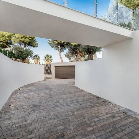 La 5 Bedroom In Sierra Blanca,