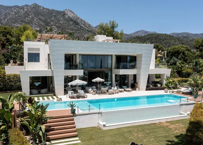 La 5 Bedroom In Sierra Blanca, * Marbella