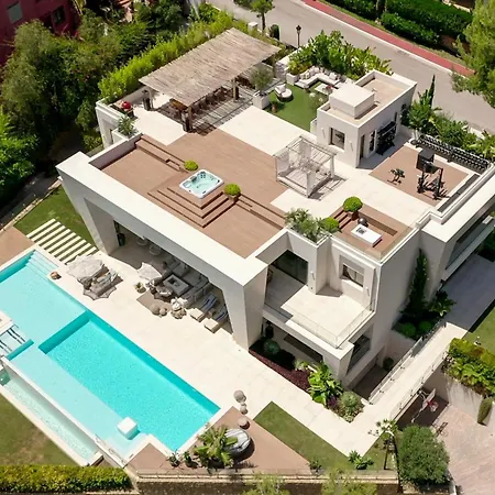 La 5 Bedroom In Sierra Blanca, Willa *
