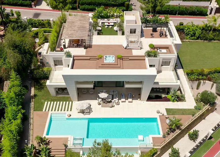 La 5 Bedroom In Sierra Blanca, *
