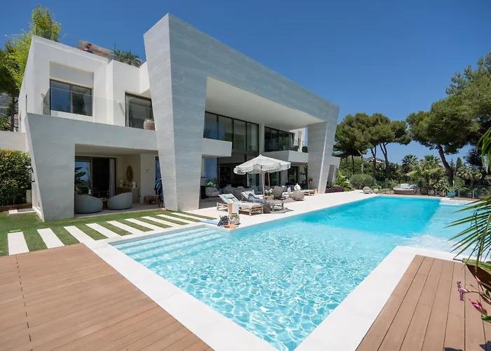 La 5 Bedroom In Sierra Blanca, Villa