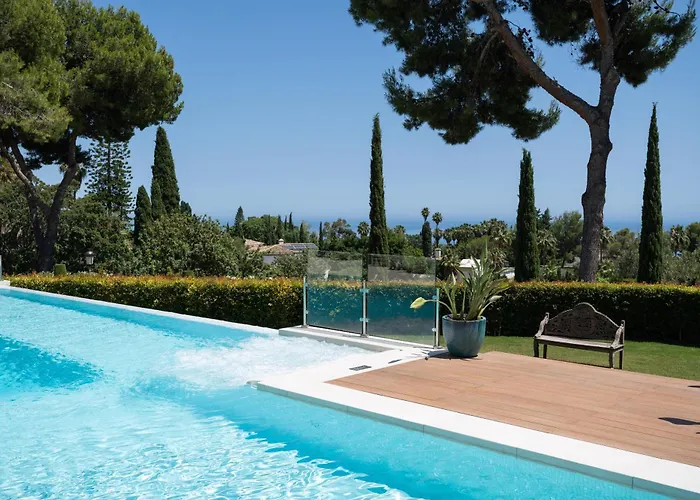 La 5 Bedroom In Sierra Blanca, Villa *